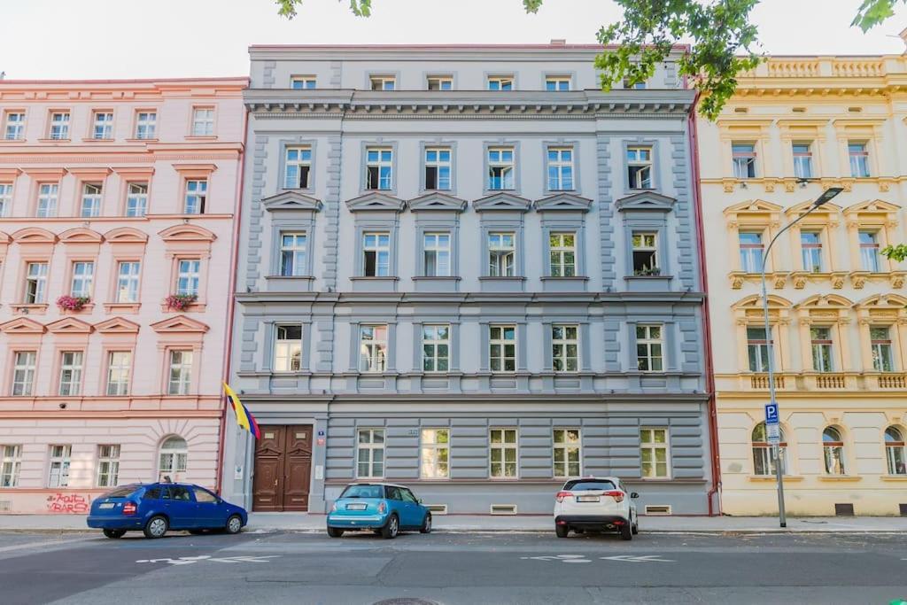 Cozy Quiet New Apartment In Karlin Square Prague Ngoại thất bức ảnh